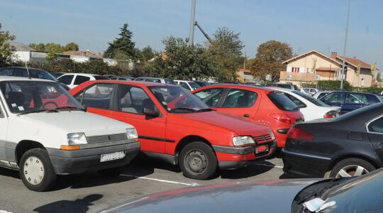 mise-en-fourriere-dune-voiture-vers-qui-se-tourner